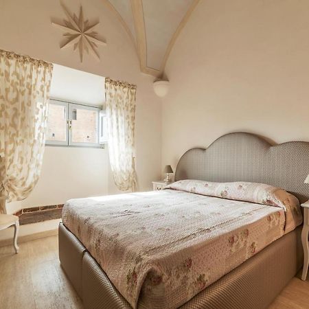 Palazzo Altieri Elegant Apartment Rome Exterior photo