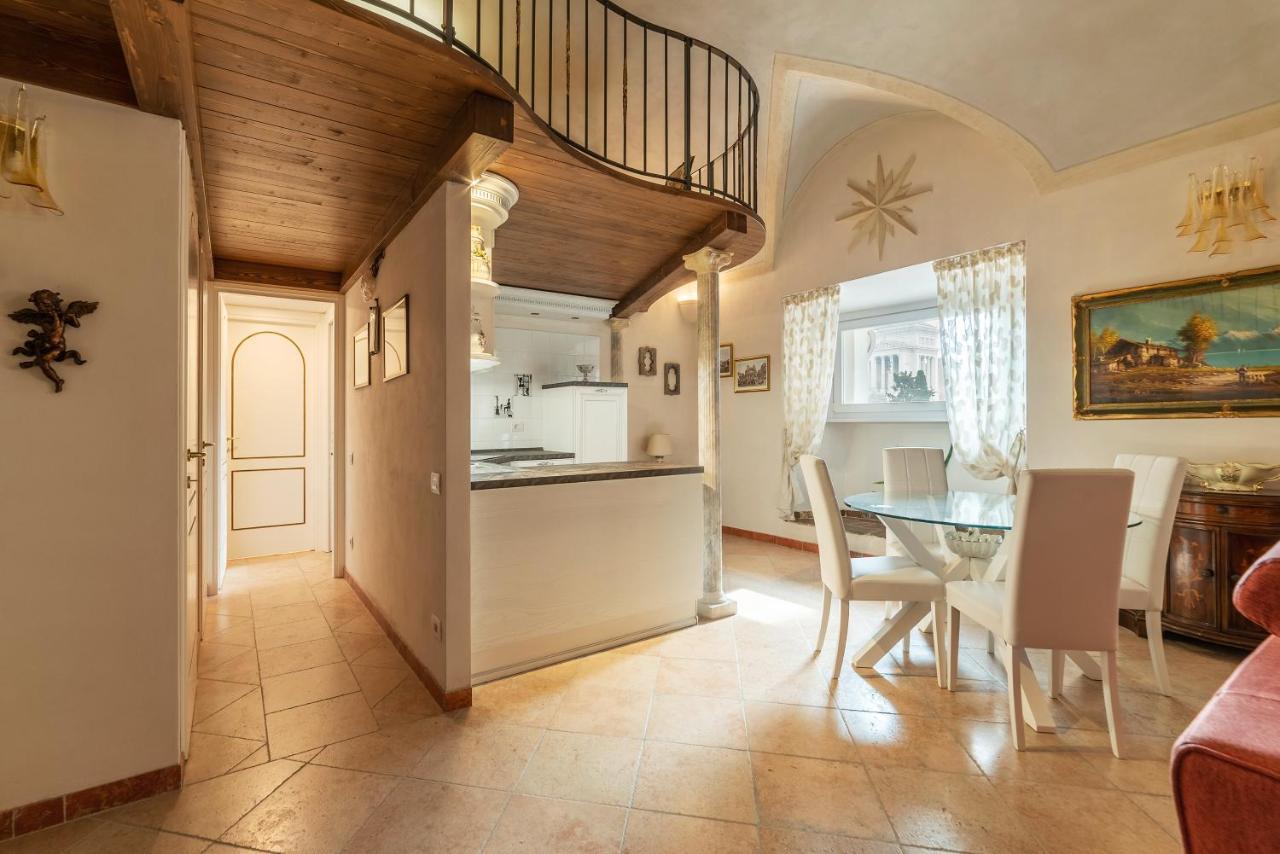 Palazzo Altieri Elegant Apartment Rome Exterior photo